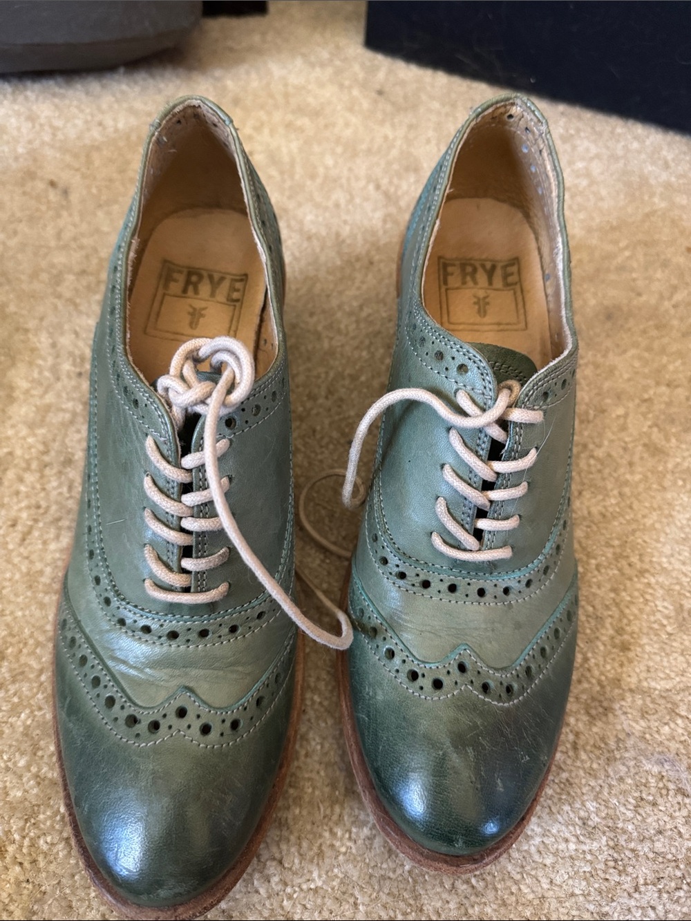 Frye Green Leather Brogue Lace-Up Oxfords with Cream Laces